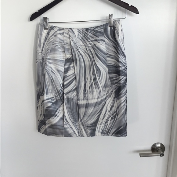 Lida Baday   Gray / Crean Mini Skirt Size 2 $50 - Picture 3 of 11